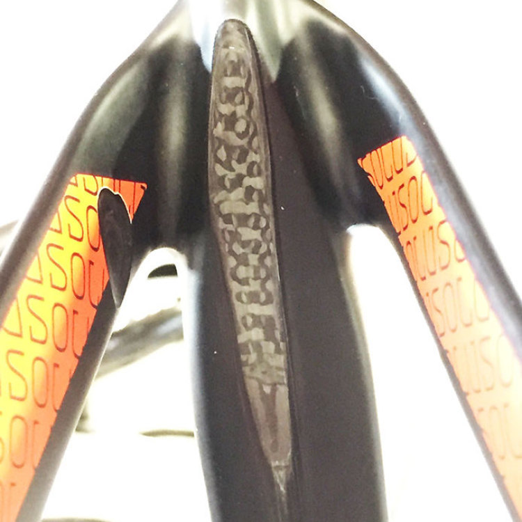 Repair scratched carbon fiber bike online frame